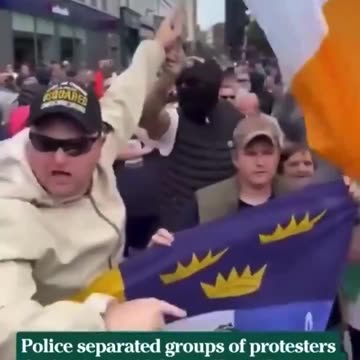 Católicos + Protestantes = Judíos frotándose las manos