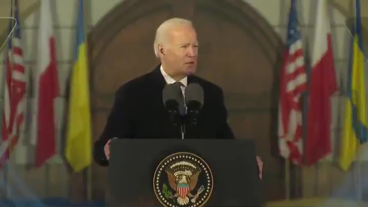 Biden thinks everyone has Ukrainian flags flying