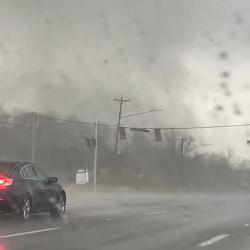 Tornado hitting Clarksville TN Dec 9, 2023