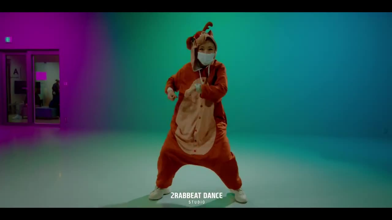 JACKBOIBAY - JINGLE BELL USE SONG FOR THERE DANCE CLASS