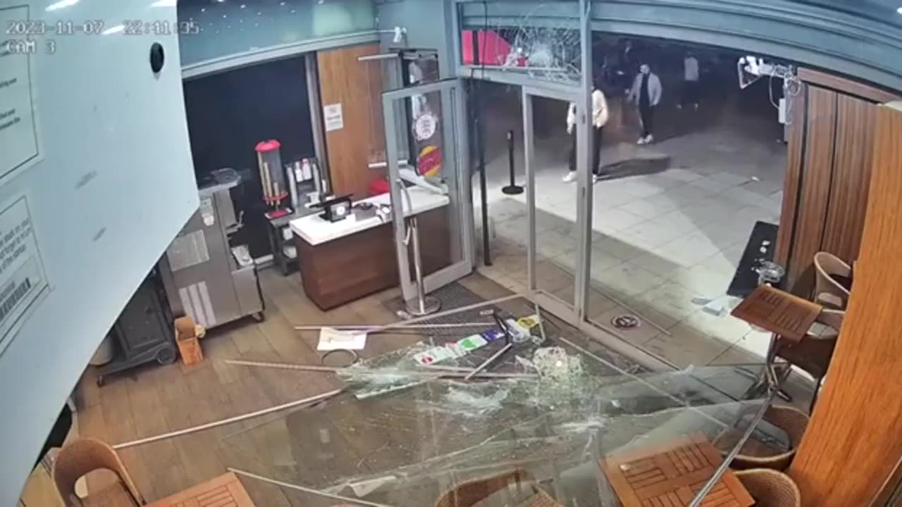 Burger King restaurant attacked in Turkey over alleged Israel support