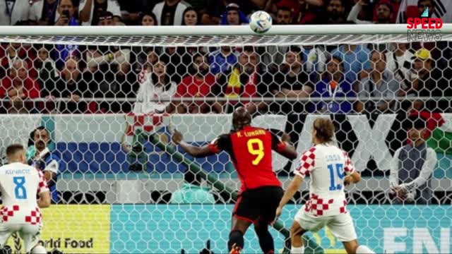 Romelu Lukaku PUNCHES the dugout and storms down the tunnel in tears