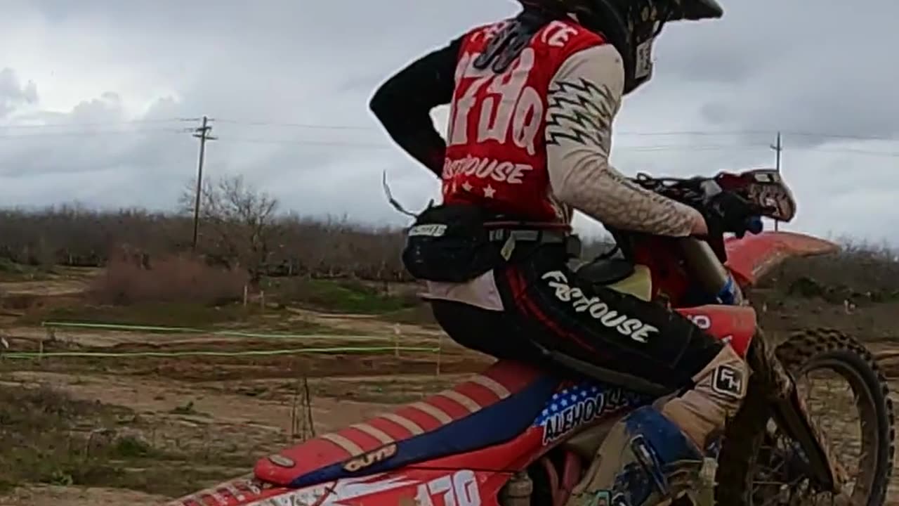 These Pro Racers Jump in Slow Motion #short #Racing