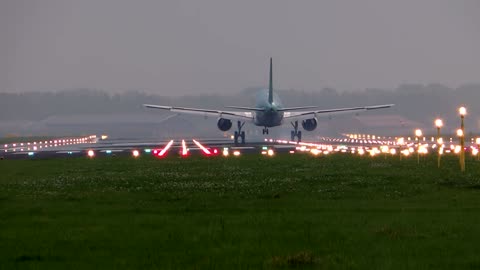 ASMR Plane Landing Lights on Night