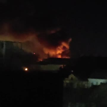 In Kherson, the Central Market is on fire right now