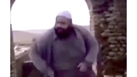 Jab hamza han bol day ..lay Qari saab 😂🤣😂