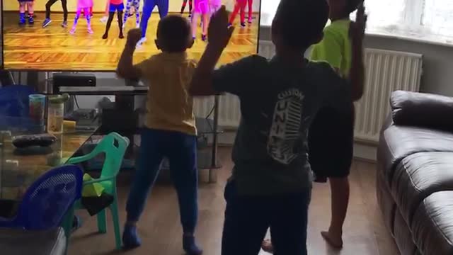 Kids dance