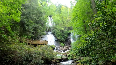 Anna Ruby Falls