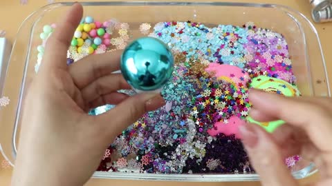 Mixing”Unicorn” Eyeshadow and Makeup,parts,glitter Into Slime!Satisfying Slime Video!★ASMR★