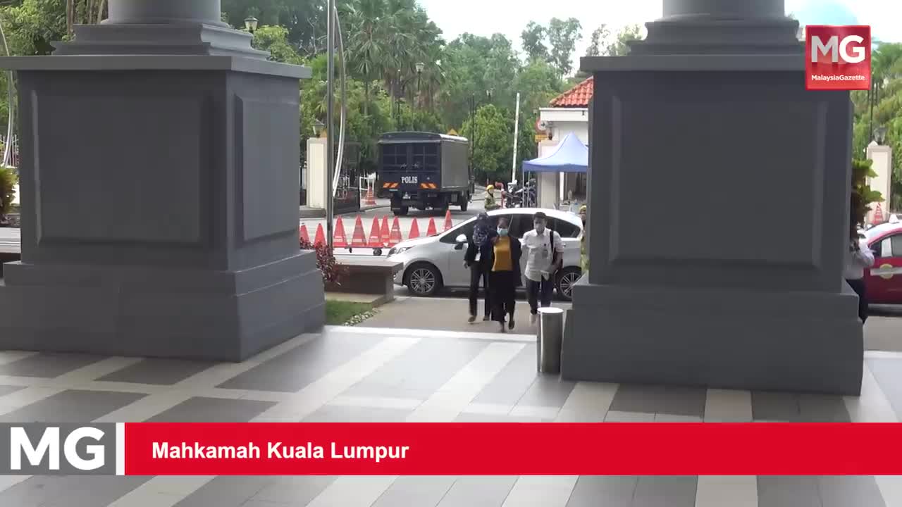 MGNews: Wanita Hina Islam Tanggal Baju Di Kelab Komedi Dihadapkan Ke Mahkamah