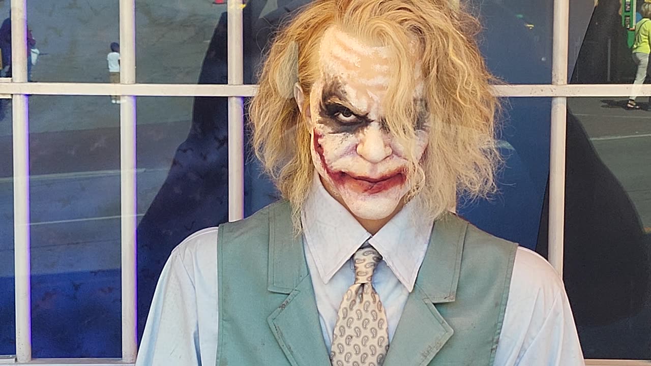 Joker says Subscribe to MrBumTickler