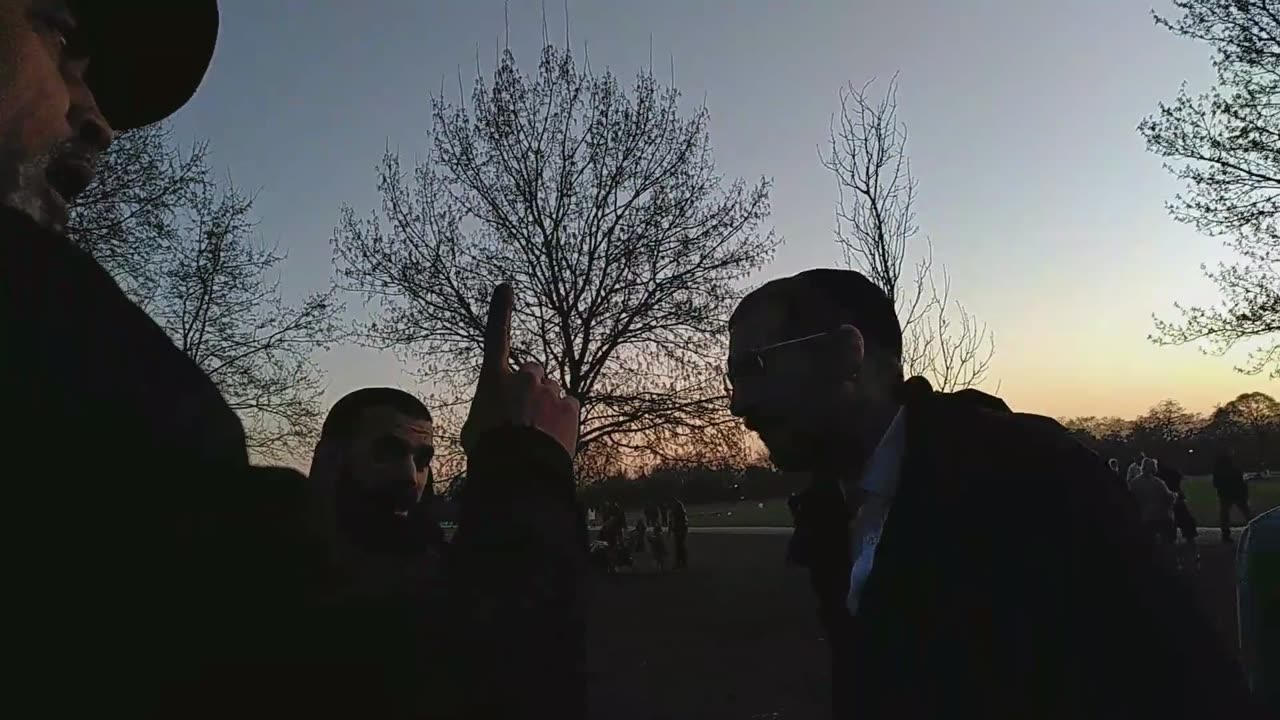 The Real Jews Believed In Jesus - Ash The Israelite vs A Jewish Man - Speakers Corner