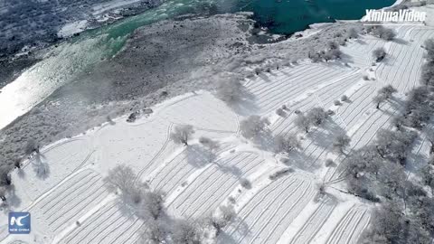 Magnificent snow scenery of world's deepest canyon