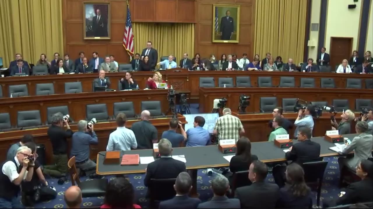Congressional Democrats Try To CENSOR RFK During House Hearing