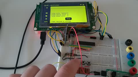 UPTS - Testing a 555 Timer board (STM32F746)