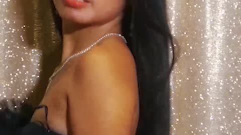 100+ Filipinas / 1 ROOM - How Would YOU Walk In?