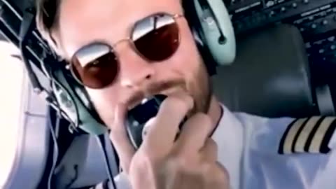 Aeroplane funny video #short 😅😅✈️🛩️🛬