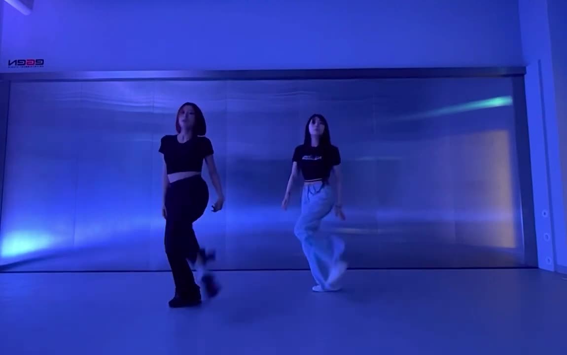 aespa(에스파) - 도깨비불 _ Dance cover _ 거울모드 _ 2인 버전 _ mirrored (1)