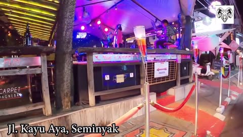 Seminyak Bali Night Live..?? Ready to party on the street