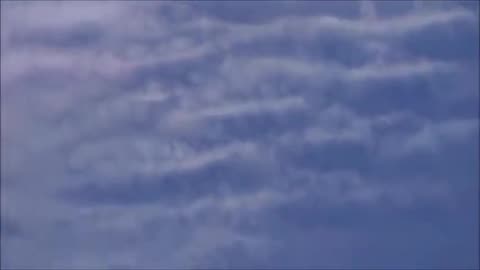 Man Records Unusual (Unnatural) Cloud Shapes/"Waves" After Monitoring Aircraft Activity