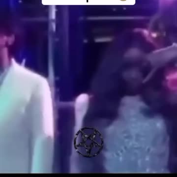 Beyonce and Jay Z strange worships backstage