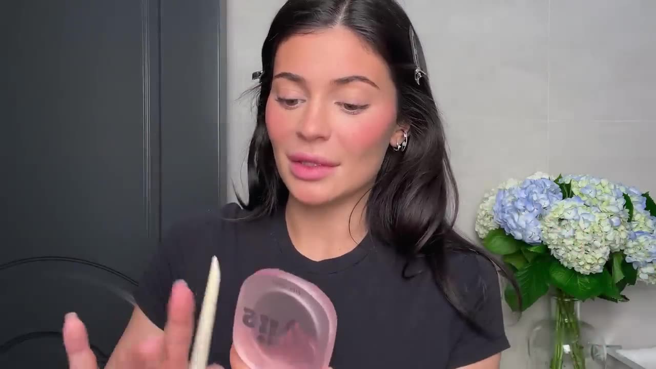 Kylie Jenner's New Classic Beauty Routine - Beauty Secrets - Vogue