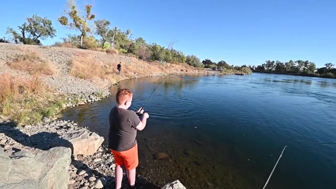 Old Farts Fishing - Salmon Fishing the Feather River