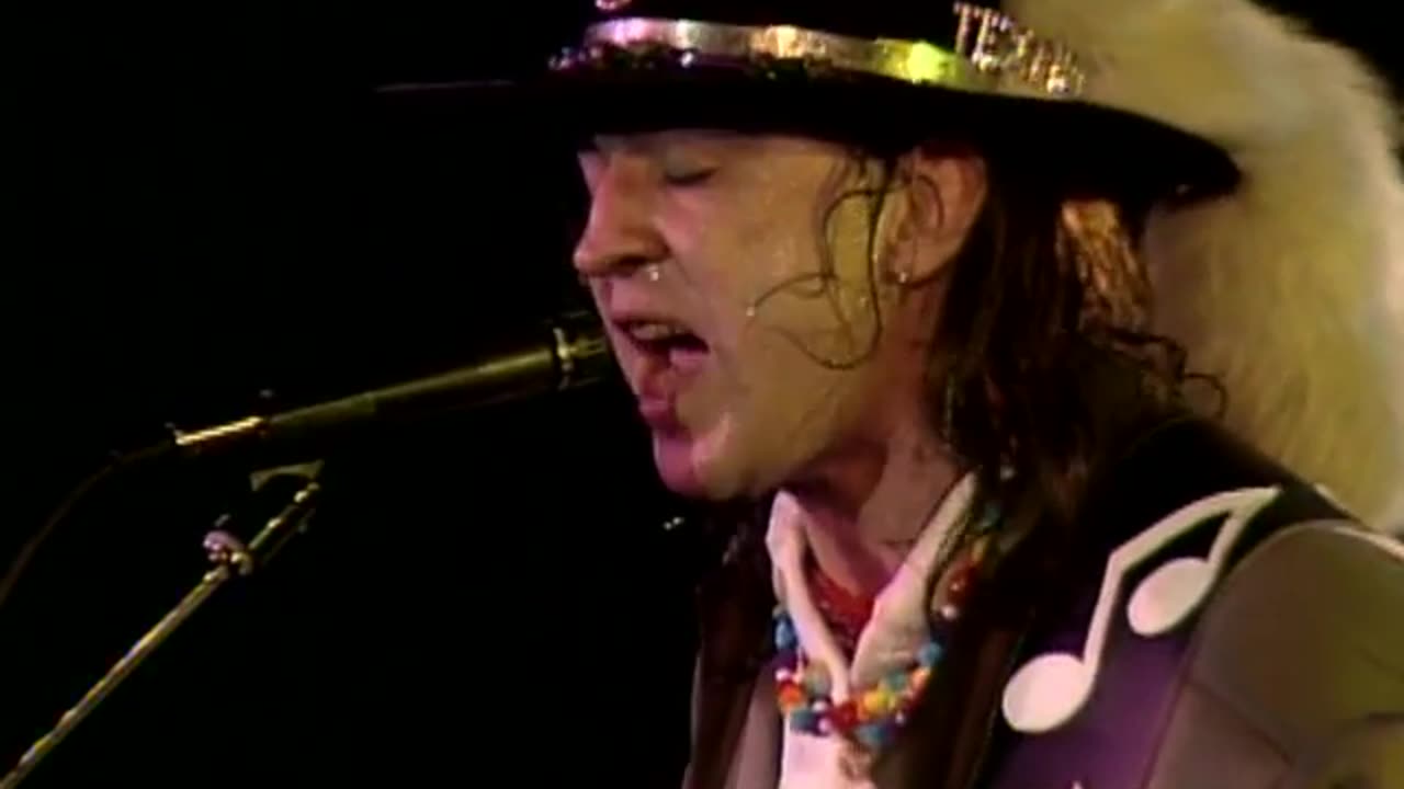 Stevie Ray Vaughan & Double Trouble - I'm Leaving You (Commit a Crime) (Official Music Video)