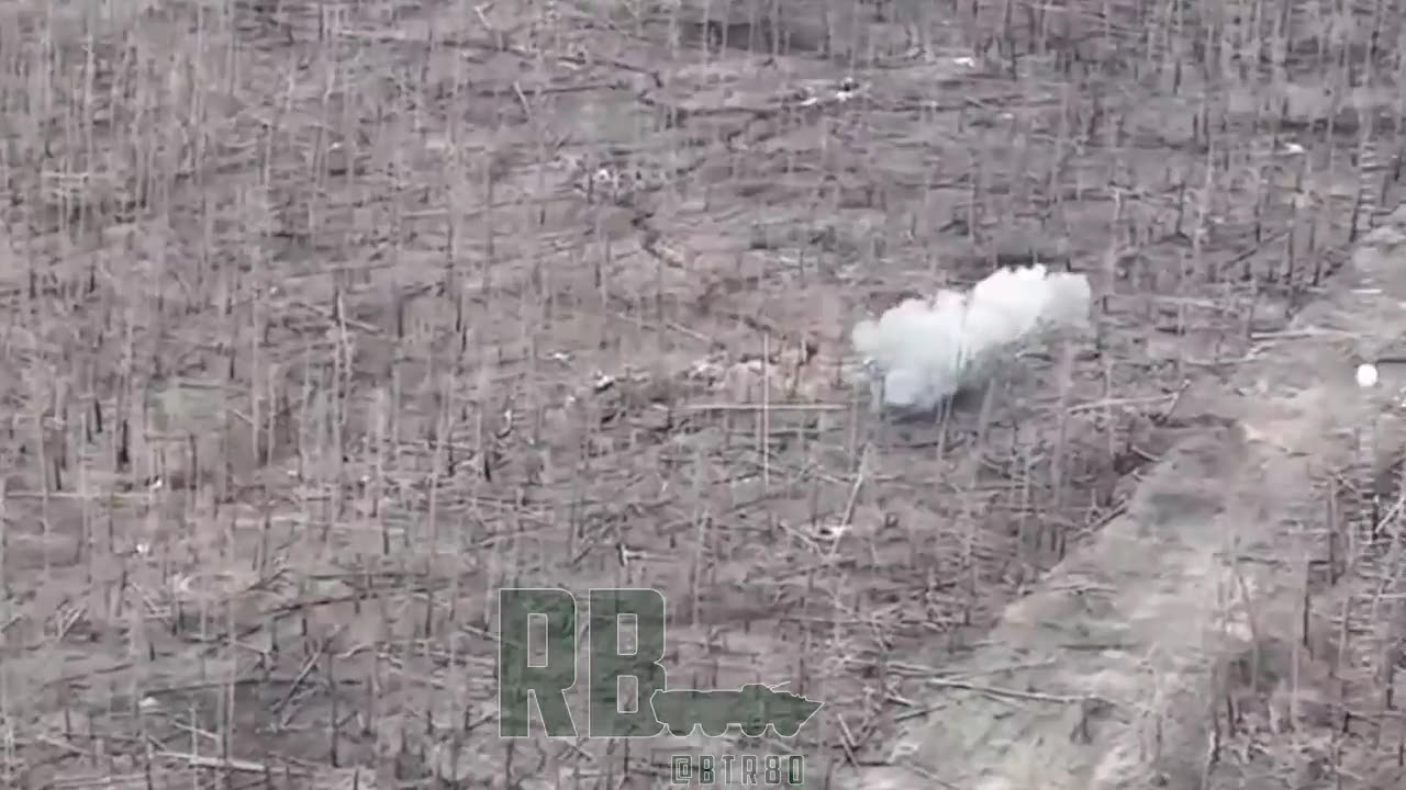 Russian artillery clean the line of contact before advances. Serebryansky forest, Luhansk