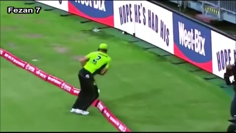 Top 10 Unbelievable Catch in History/ Best Cricket Videos