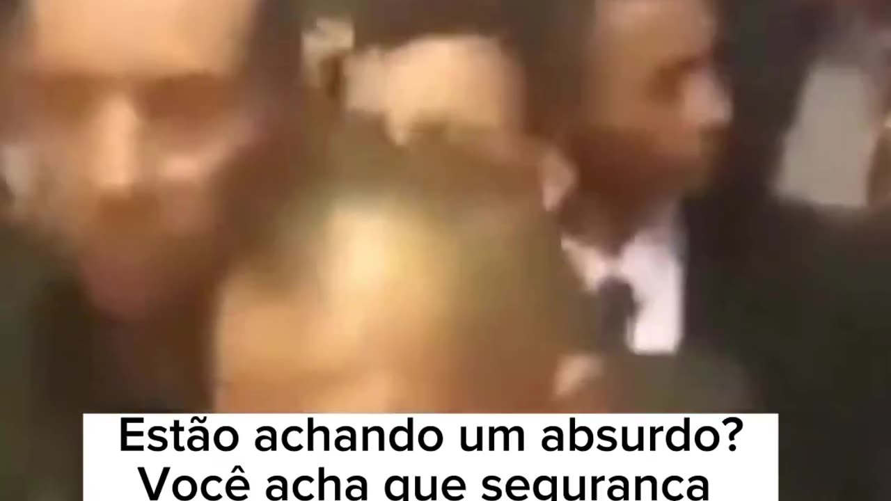 Repórter da TV Globo e agredida por segurança do presidente ditador da Venezuela Maduro.