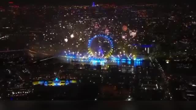 London celebrated New Year's Eve with the colors of the Ukrainian flag -