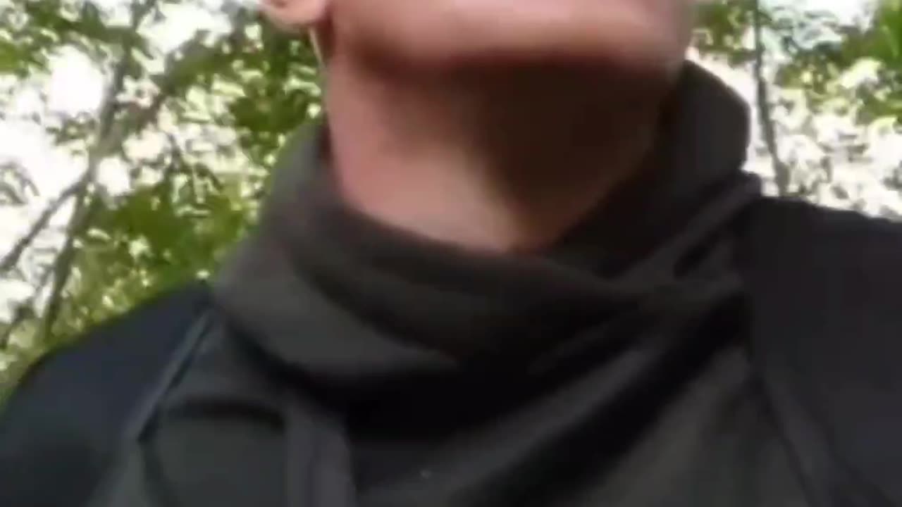 Man escaping Ukraine to Moldavia