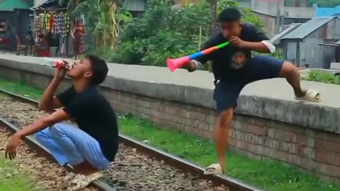 Viral horn train prank