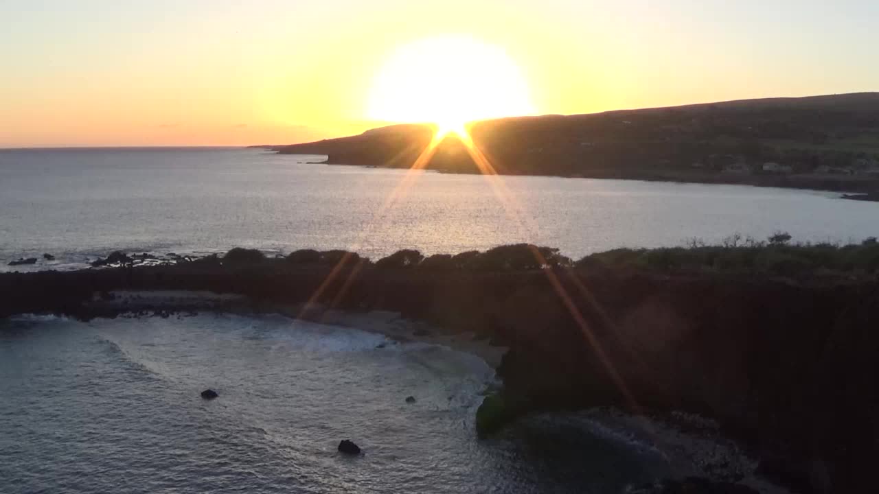 Lana'i City, HI — Shark's Bay - Pu'u Pehe (Sweetheart Rock) - Sunset