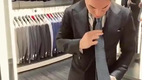 Tie Knot in less than 10 seconds