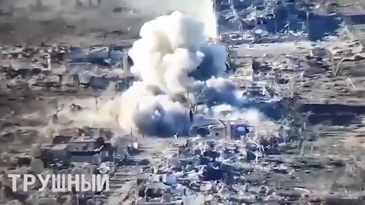 Undermining the Russian T-90M on an anti-tank mine in Maryinka