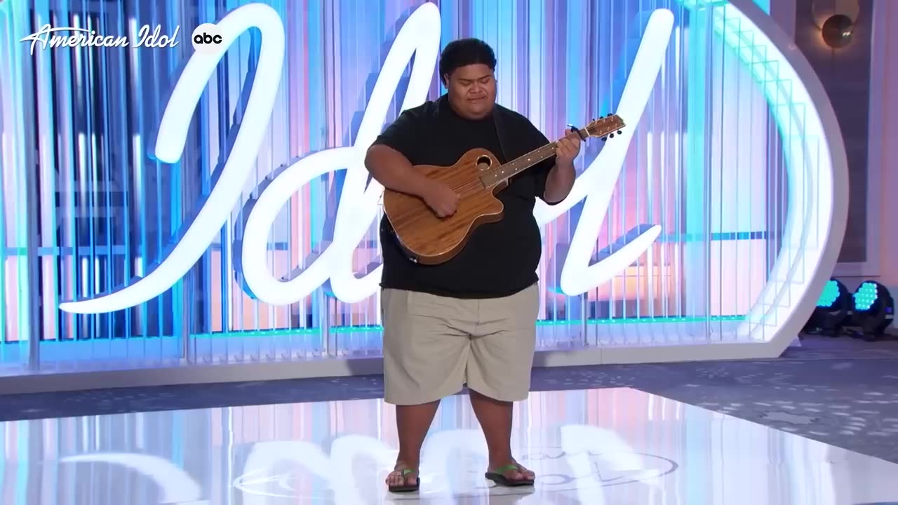 Iam Tongi Makes The Judges Cry With His Emotional Story And Song