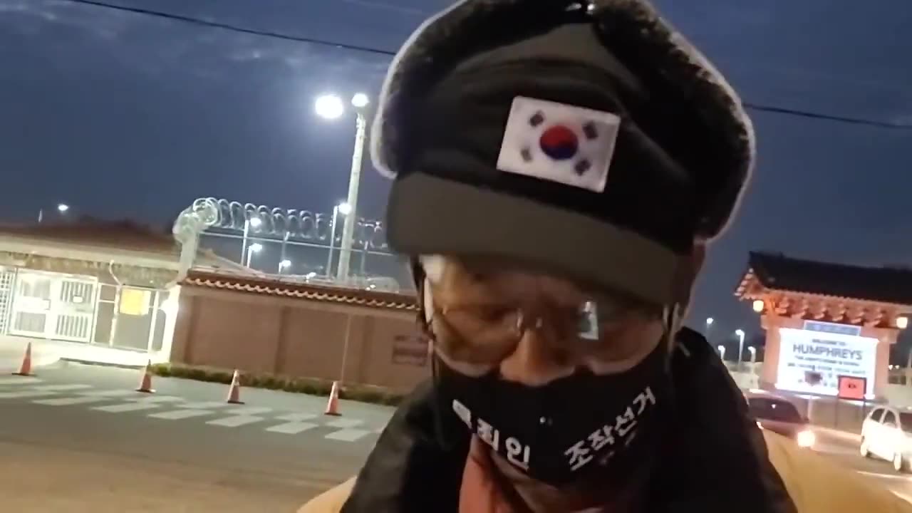 20201107_V3_S01(00qz2r9-BOE)나라 걱정되어 병원에 있을 수 있나요_ 8.15에 청와대 앞에서 갈비뼈가 4대가 나갔지만