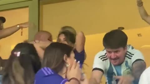 arife Antonela & kids reaction to his penalty gostev