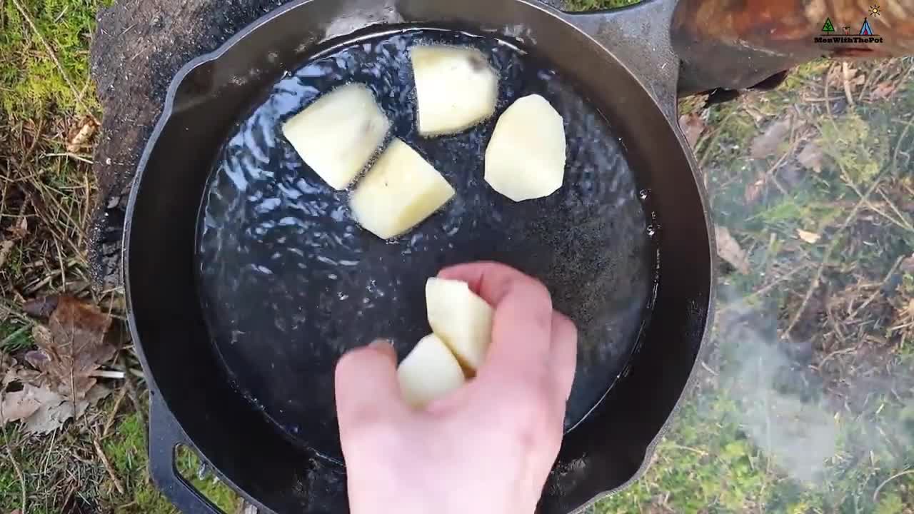 🔥Whole Chicken Prepared in the Forest🔥