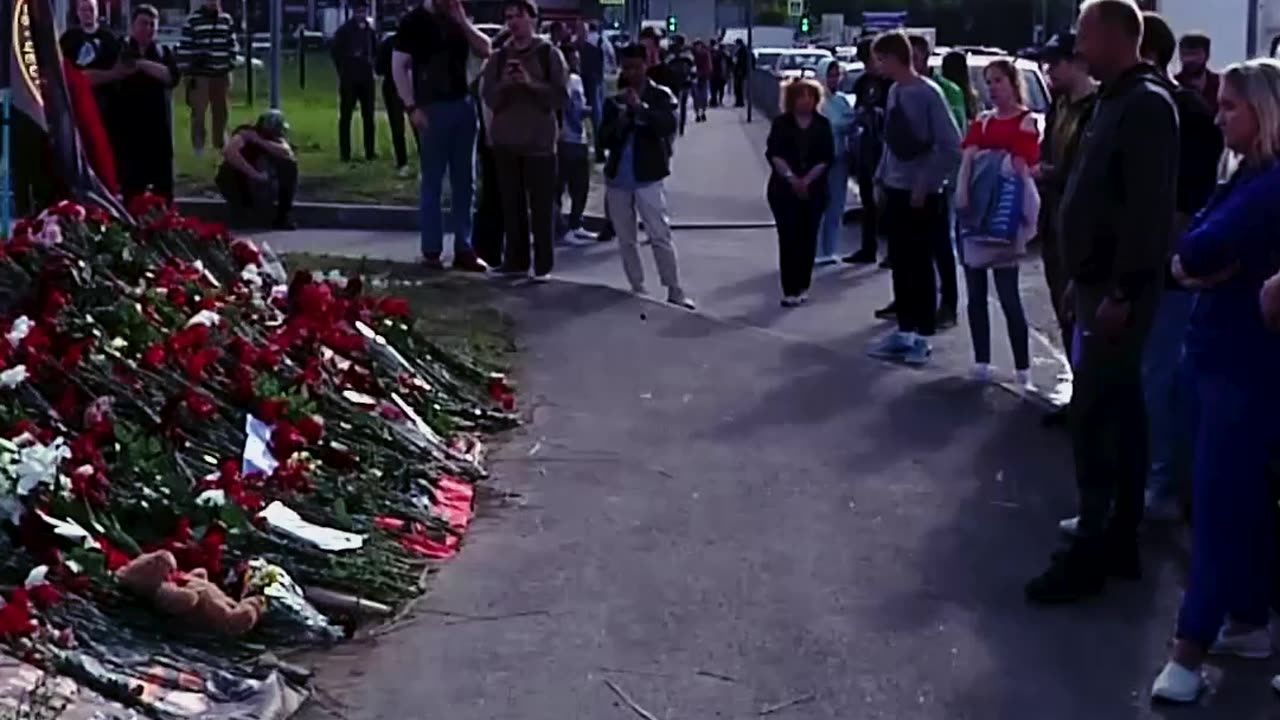 St. Petersburg residents bring flowers to makeshift memorial near PMC Wagner Centre