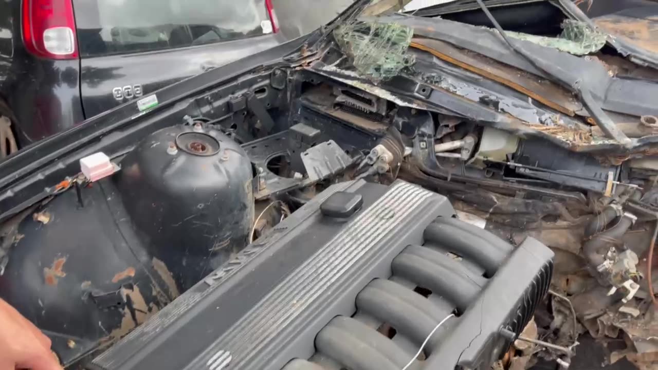 MANDEI A BMW PRO DESMANCHE