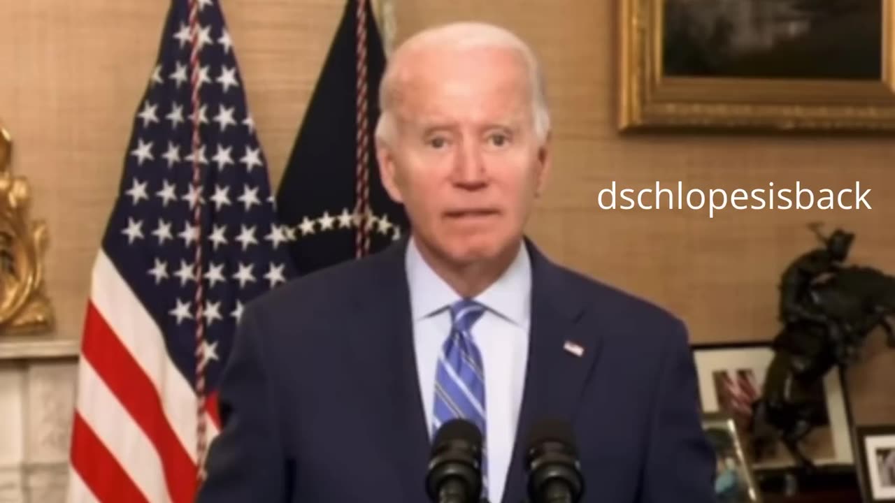 Biden Goes Without Blinking for 1 Minue, 4 Seconds - How is it possible?