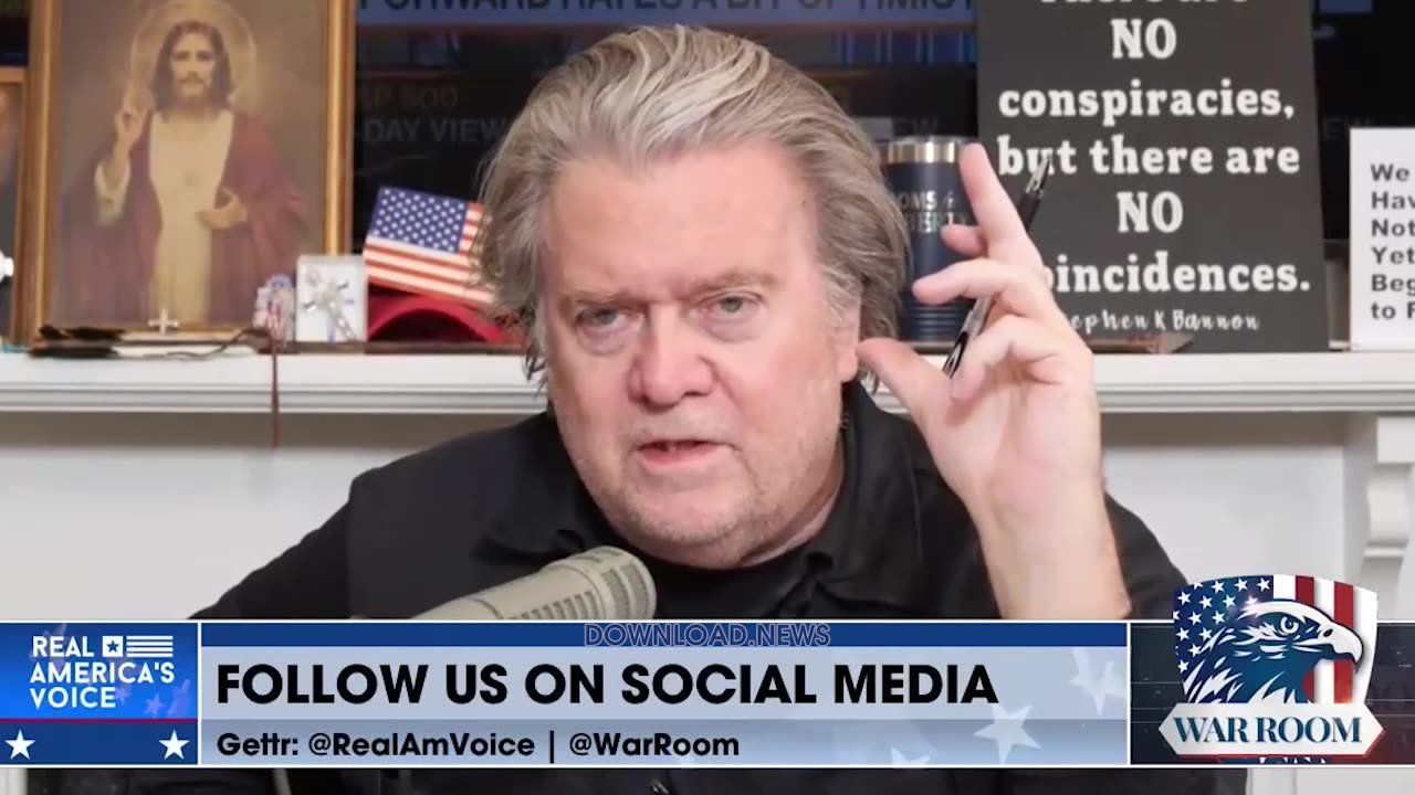 Steve Bannon: The CCP Would Last 6 Months If The US Decoupled All Technology & Capital With China - 4/15/23