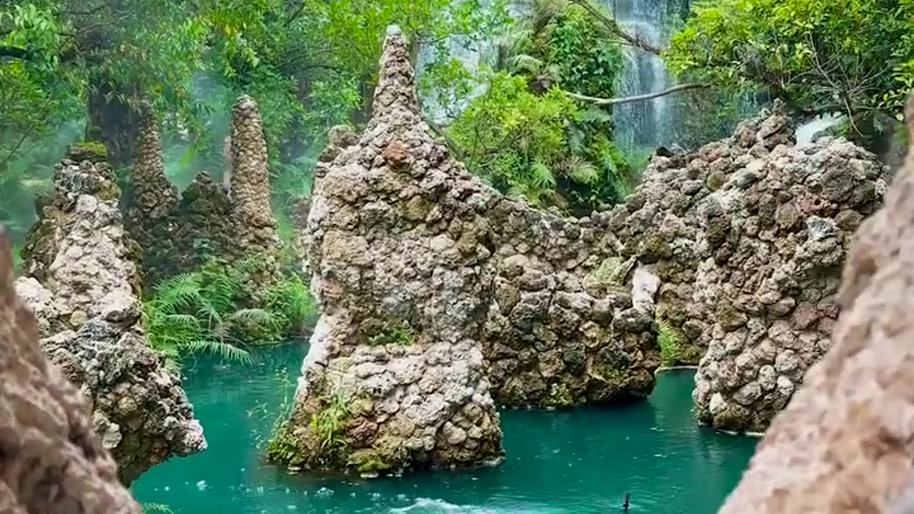 This waterfall.......😍😍😍😍