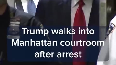 Trump walks into Manhattan courtroom after arrest #Shorts