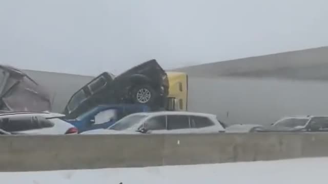 Massive pileup on I75 in Ohio