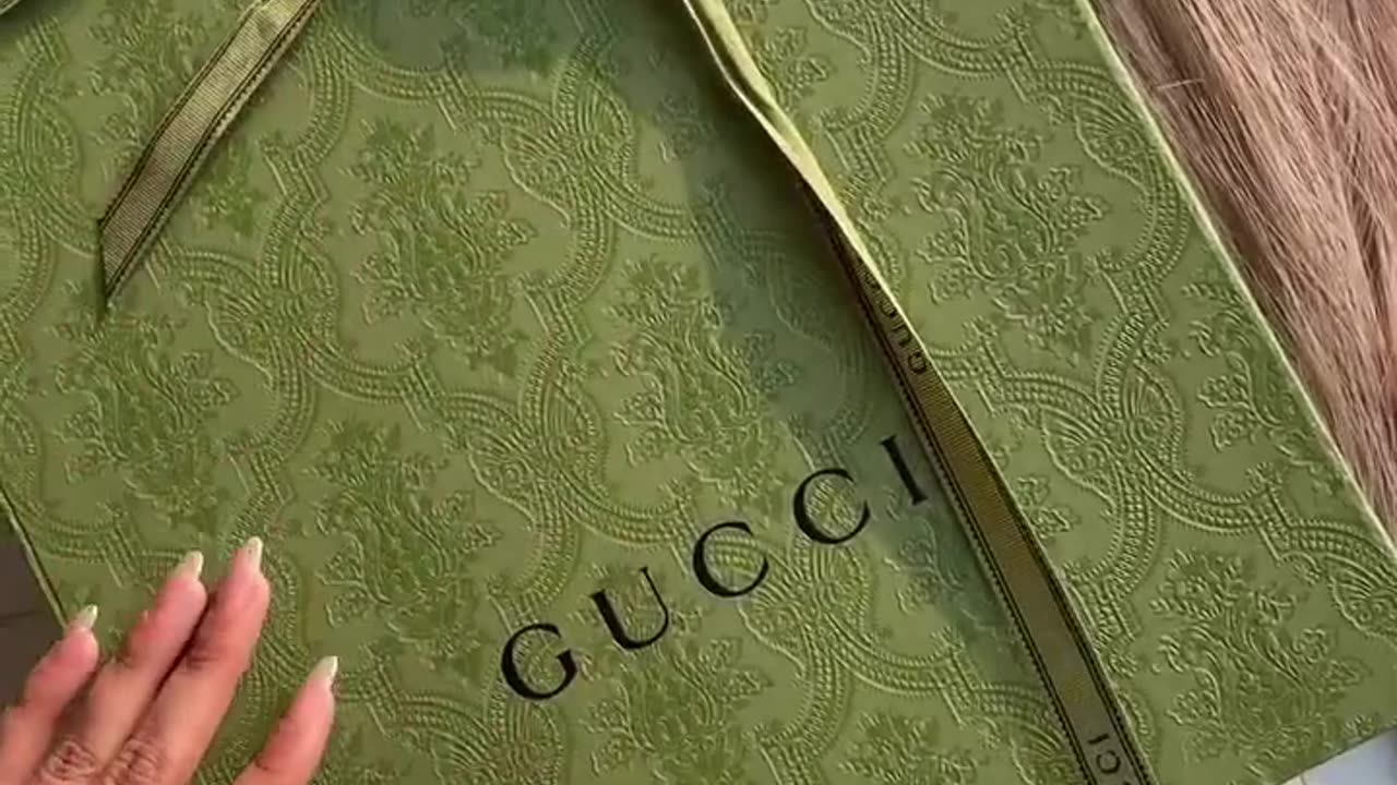 GUCCI⁠ ♡