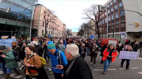 München 18.02.2023 Friedens - Umzug - Komplett in ca. 9 Min.